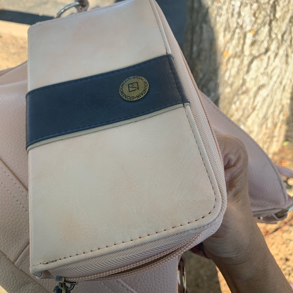 Stone Mountain Accessories Handbags - Stone Mountain Accessories Beige and Dark Blue Wallet